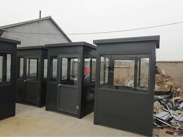 警衛亭、警務亭